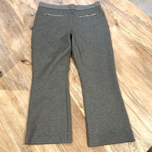 Anne Taylor Petite cropped gray stretch pants. PM